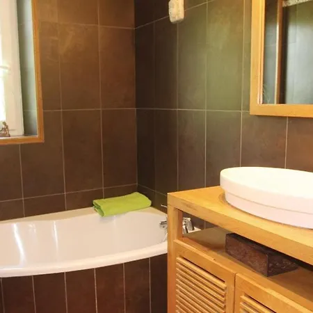 Beautiful Stone House, Swimming Pool And Private Park Holiday home